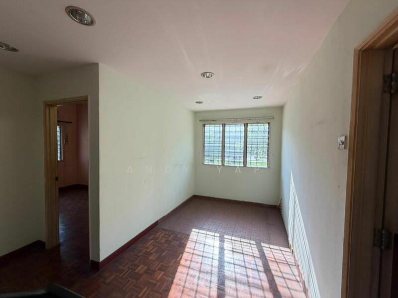 For Sale - 2.5-storey Terraced House at Bandar Country Homes