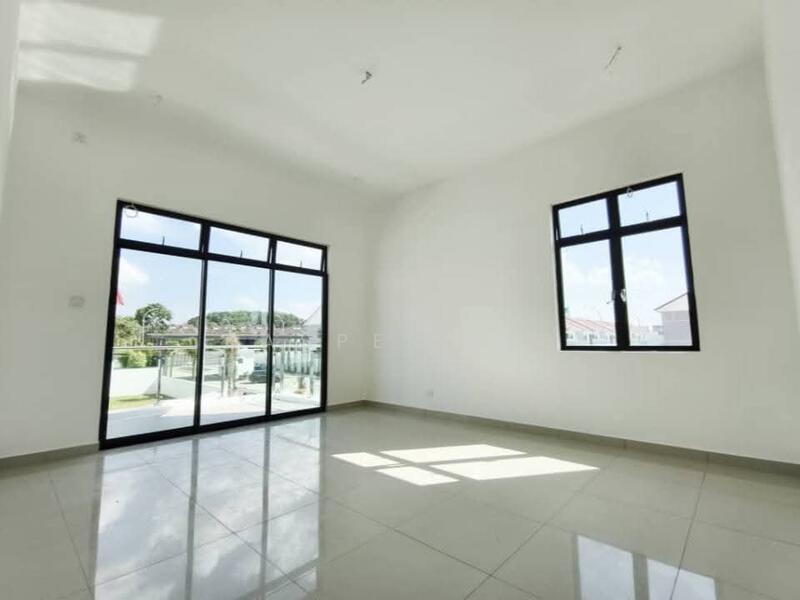 For Sale - AUSTIN MUTIARA