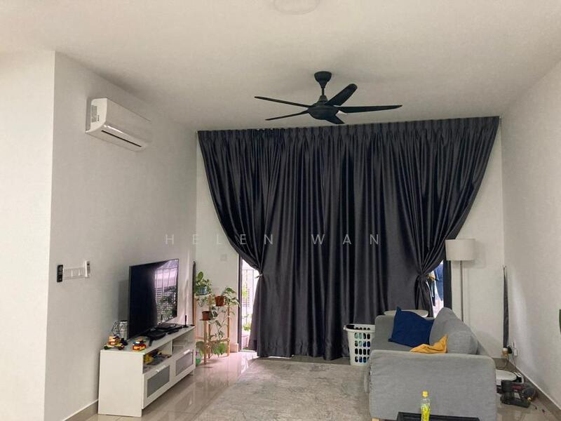 Untuk Disewa - The Henge