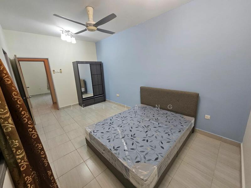 Untuk Disewa - Koi Kinrara