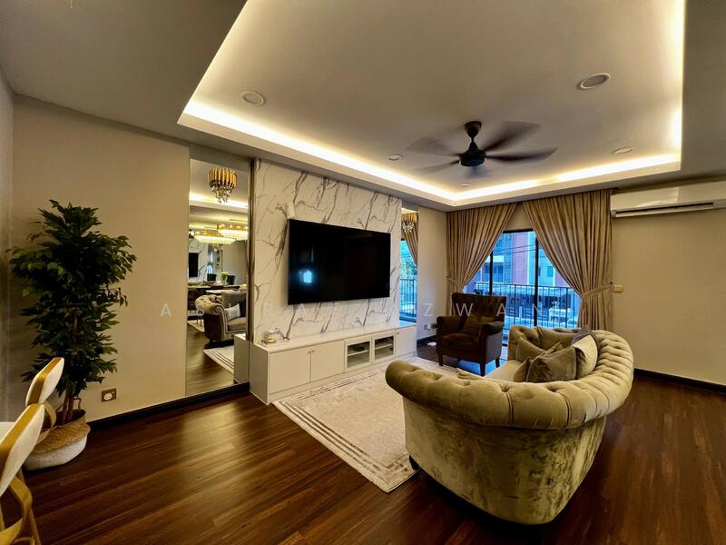 For Sale - 1.5 Storey Storey Townhouse Elegance Taman Putra Perdana Puchong