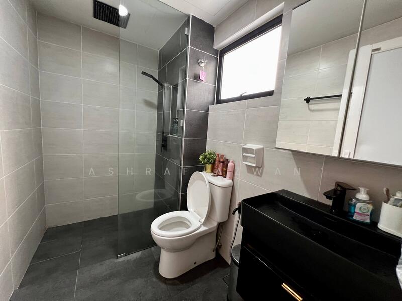 For Sale - 1.5 Storey Storey Townhouse Elegance Taman Putra Perdana Puchong