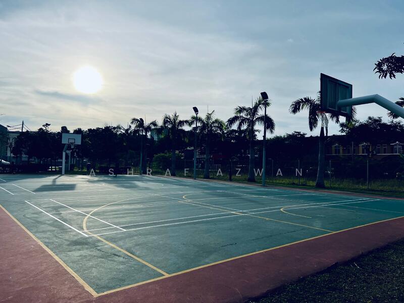 For Sale - 1.5 Storey Storey Townhouse Elegance Taman Putra Perdana Puchong