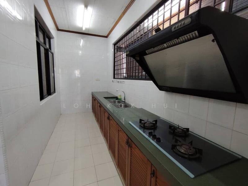 For Sale - Rosmerah Height