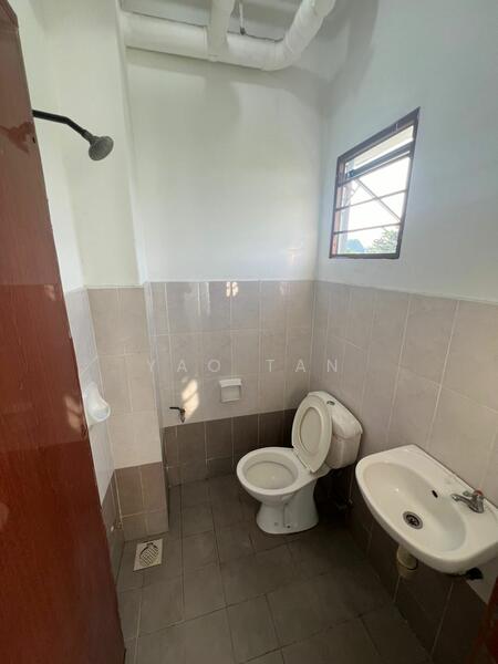 Untuk Disewa - Berlian Subang