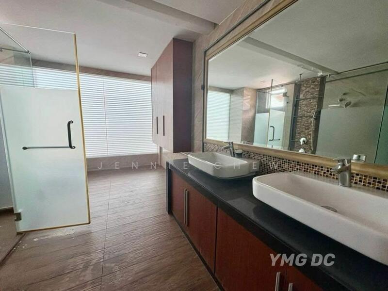 For Sale - Bungalow at Taman Sri Istana