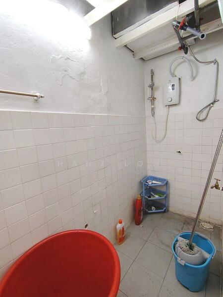 For Rent - (Kept Well and Clean) First Floor Shop Office @ Pandan Indah, Ampang