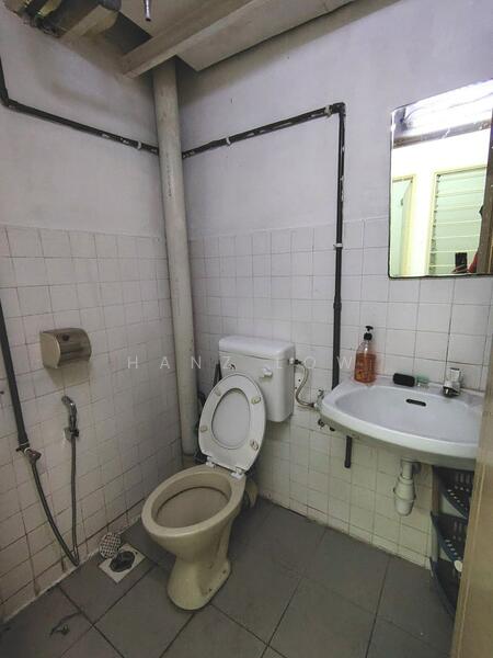 For Rent - (Kept Well and Clean) First Floor Shop Office @ Pandan Indah, Ampang