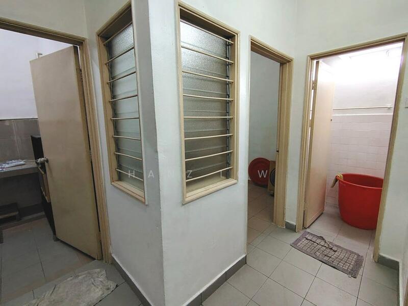 For Rent - (Kept Well and Clean) First Floor Shop Office @ Pandan Indah, Ampang