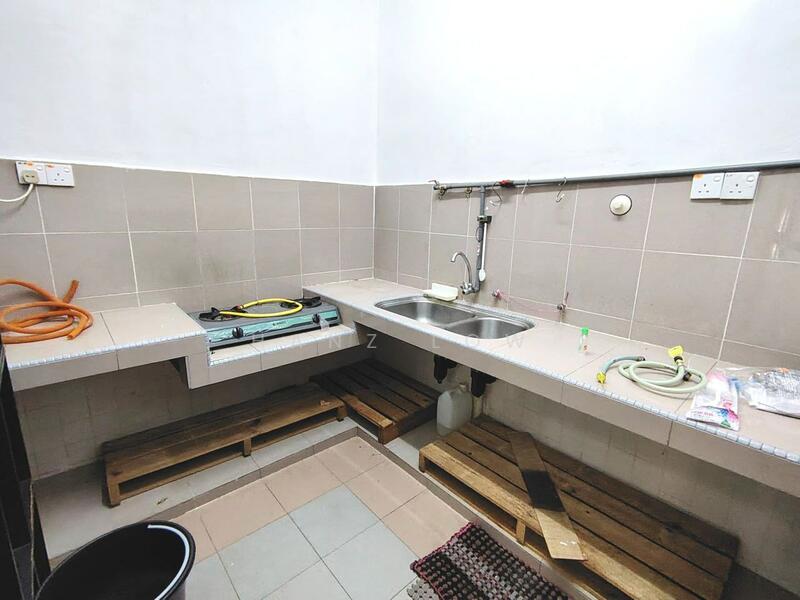 For Rent - (Kept Well and Clean) First Floor Shop Office @ Pandan Indah, Ampang