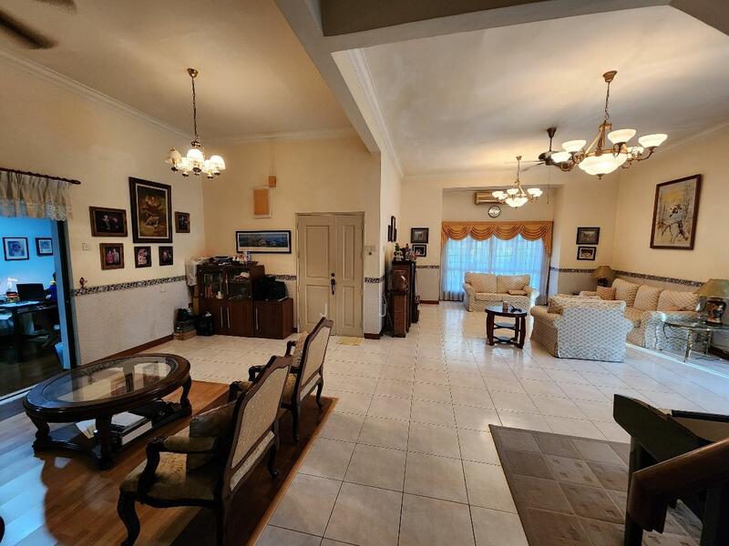 For Sale - Bungalow at Sri Damai