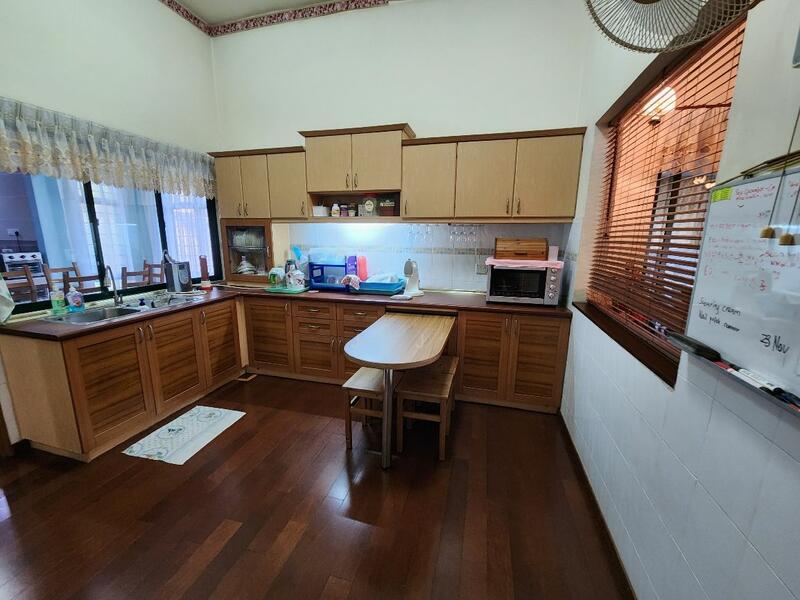 For Sale - Bungalow at Sri Damai