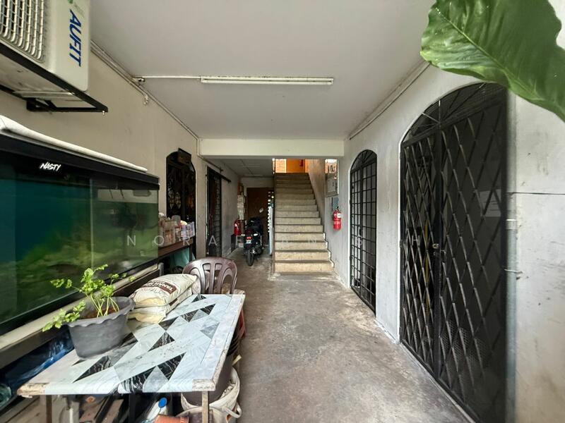 For Sale - Kelumpuk Dahlia / Melati