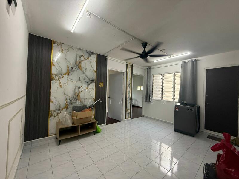 For Sale - Kelumpuk Dahlia / Melati