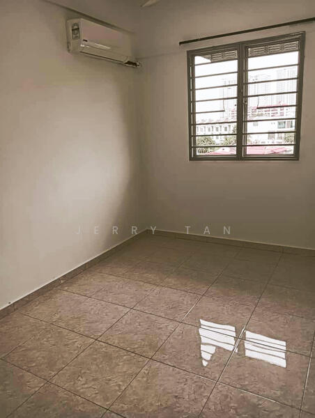 For Rent - Lavender Park