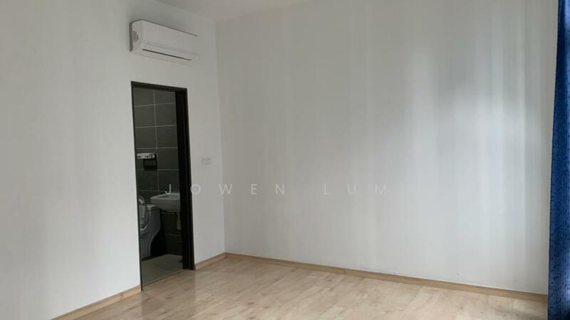 For Rent - The Henge