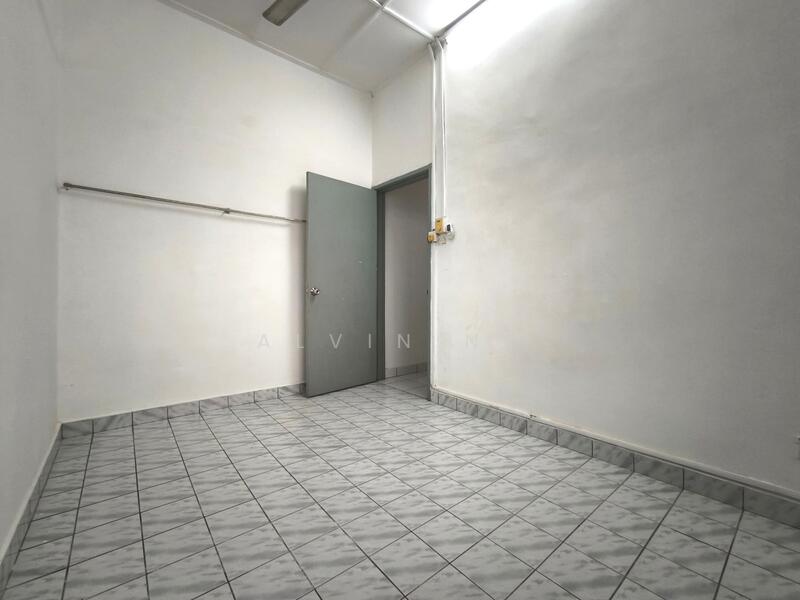 For Sale - Taman Rinting Single Storey End Lot Masai Ciq