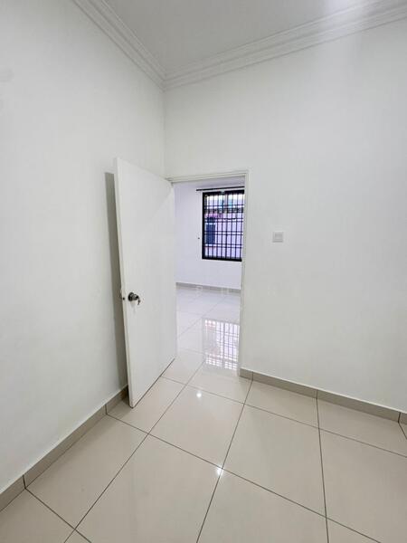 For Sale - TAMAN UNIVERSITI