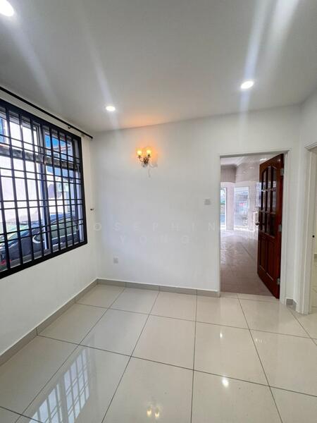 For Sale - TAMAN UNIVERSITI