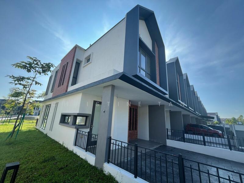 Untuk Dijual - 2-storey Terrace House at Elmina