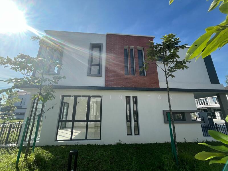Untuk Dijual - 2-storey Terrace House at Elmina