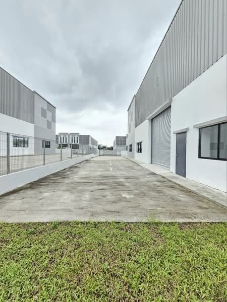 Kilang untuk Disewa di Eco Business Park 1 (Johor Bahru) - Lynn Wong - Exterior - PropertyGuru.com.my