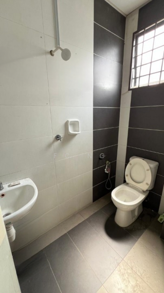 For Rent - PRIME 1st floor shop @ Jalan Camar, Seksyen 4 Kota Damansara for rent