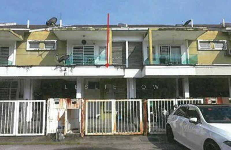 Untuk Dijual - 26/11/2025 BANK LELONG Upper Townhose : No.7B, Jalan SP 4/20, Bandar Saujana Putra, KLIA Highway