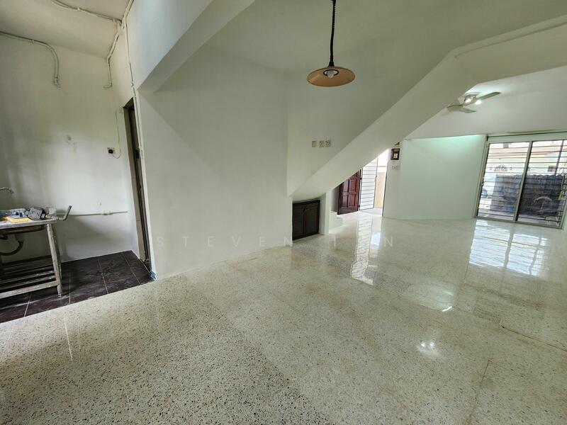 Untuk Dijual - 2-storey Terrace House at SS19