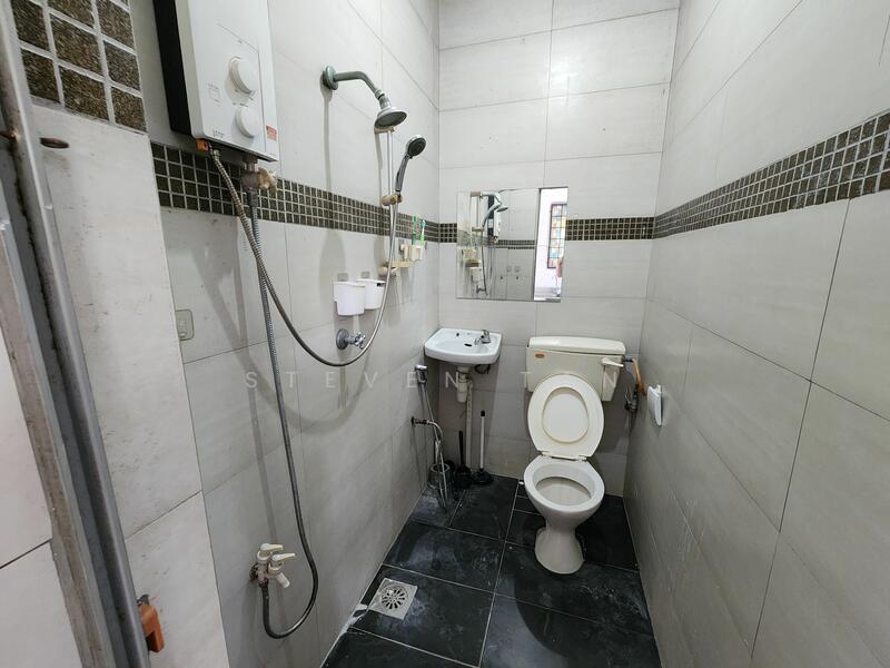 Untuk Dijual - 2-storey Terrace House at SS19