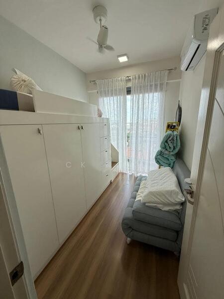 For Rent - The Majestic