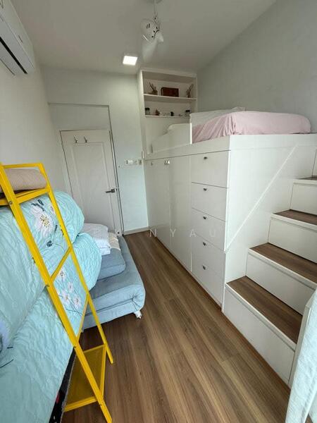 For Rent - The Majestic