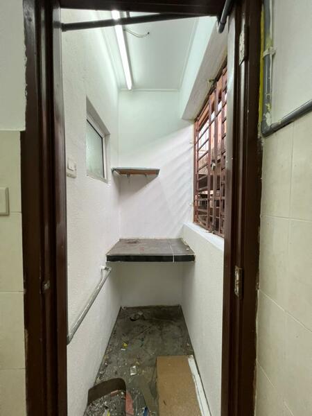 Untuk Dijual - Sri Ilham