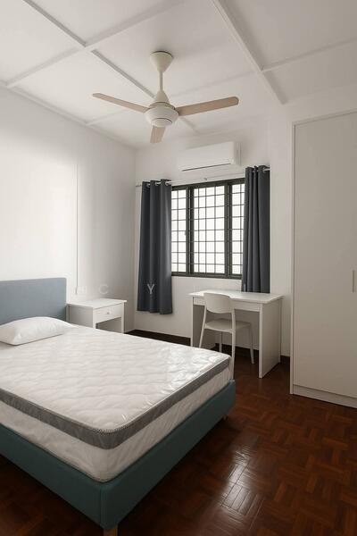 For Rent - Terraced House at SS2