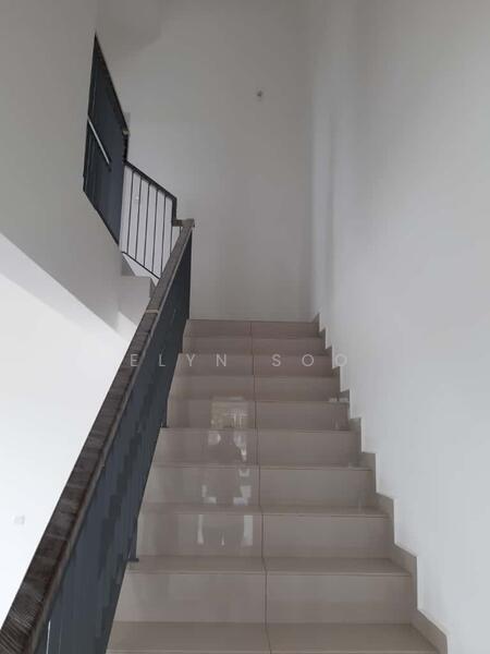 Untuk Dijual - ( Corner ) Livia @ Bandar Rimbayu