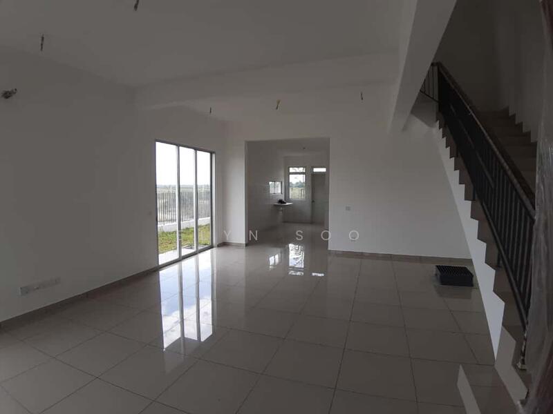 Untuk Dijual - ( Corner ) Livia @ Bandar Rimbayu