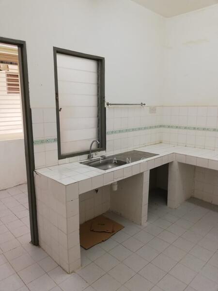 Untuk Dijual - Menara Kuda Lari