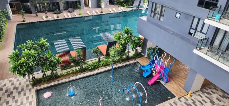 Kondominium untuk Dijual di Muze @ PICC - Ar Siang - Pool - PropertyGuru.com.my