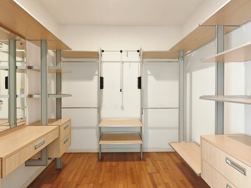 Untuk Disewa - Zehn Bukit Pantai