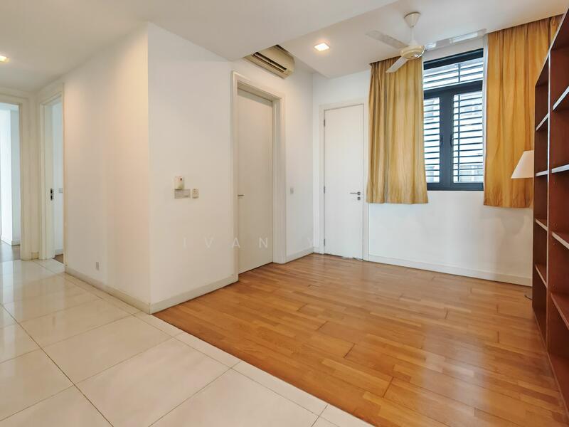 Untuk Disewa - Zehn Bukit Pantai