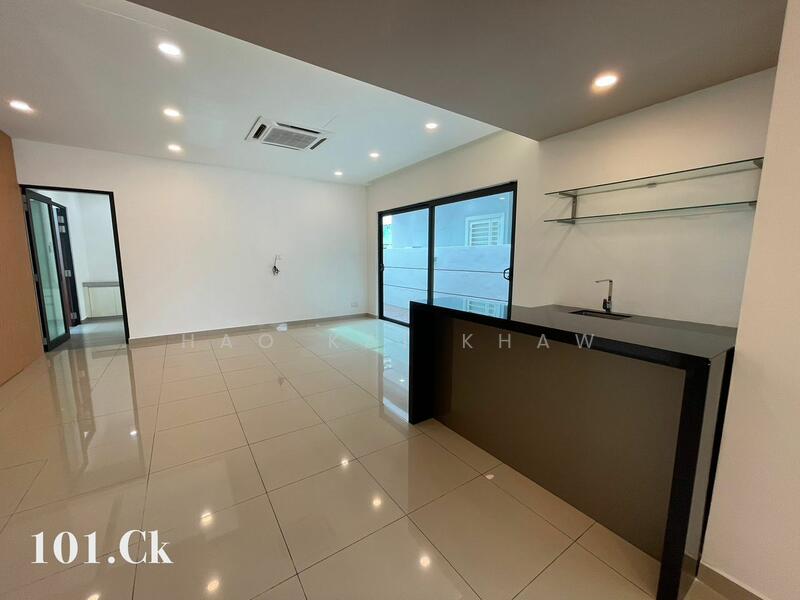 For Sale - Semi-Detached House at Ambang Botanic 2