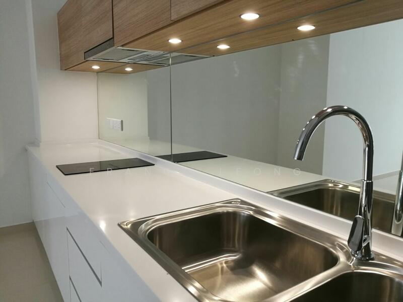 For Sale - Plaza Arkadia