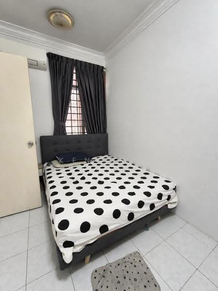 2-storey Terraced House for Sale in Taman Daya (Johor Bahru) - Ken Chai - Bedroom - PropertyGuru.com.my