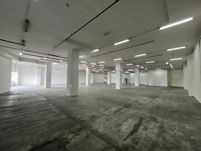 For Rent - (1min) Sungai Besi Highway. Factory Balakong Cheras. Size 3,000-30,000sf. NSE (3min). >80% Tenanted*