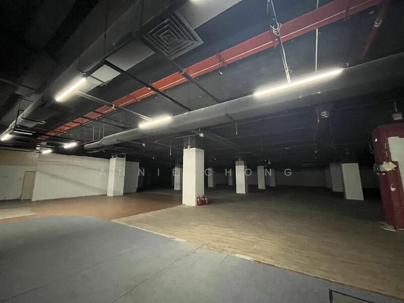 For Rent - (1min) Sungai Besi Highway. Factory Balakong Cheras. Size 3,000-30,000sf. NSE (3min). >80% Tenanted*