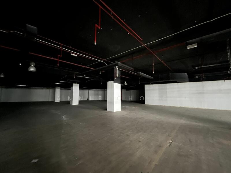 For Rent - (1min) Sungai Besi Highway. Factory Balakong Cheras. Size 3,000-30,000sf. NSE (3min). >80% Tenanted*