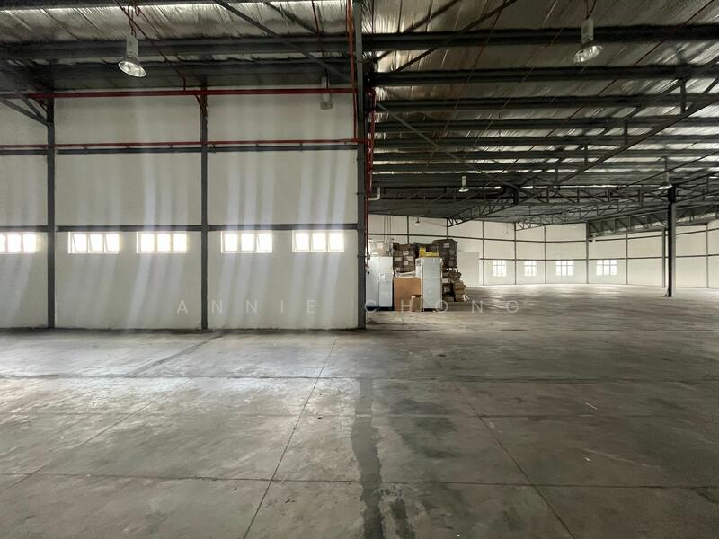 For Rent - (1min) Sungai Besi Highway. Factory Balakong Cheras. Size 3,000-30,000sf. NSE (3min). >80% Tenanted*