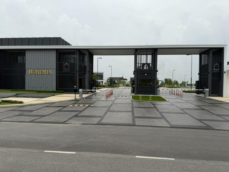 Untuk Dijual - BOHEMIA