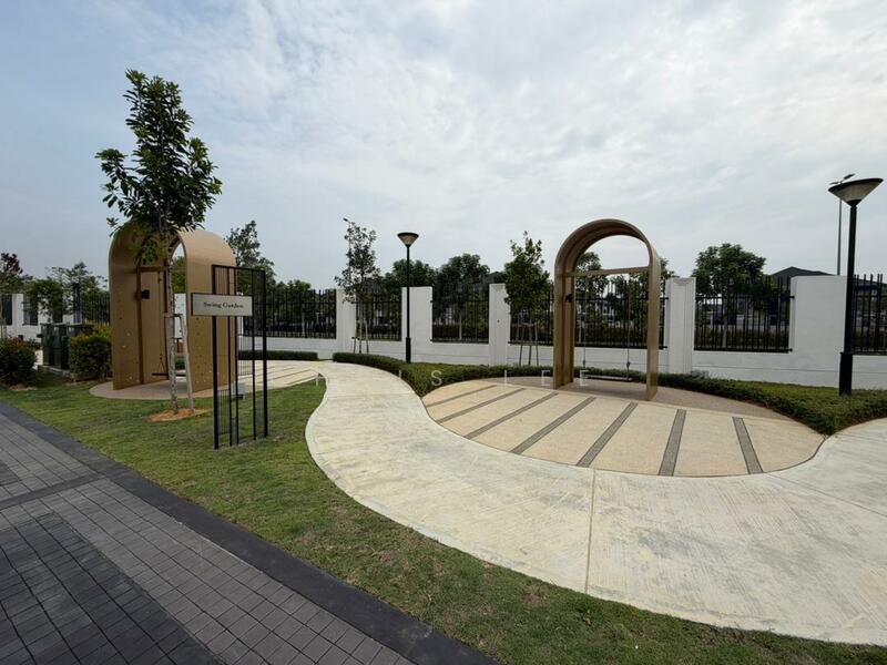 Untuk Dijual - BOHEMIA