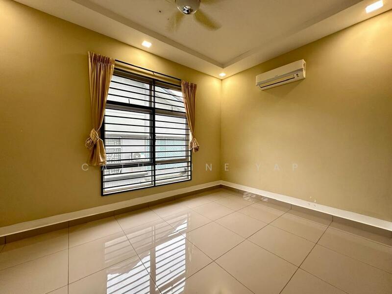 Untuk Dijual - Taman Sri Pulai Perdana 2, Double Storey Superlink Semi-D for Sale